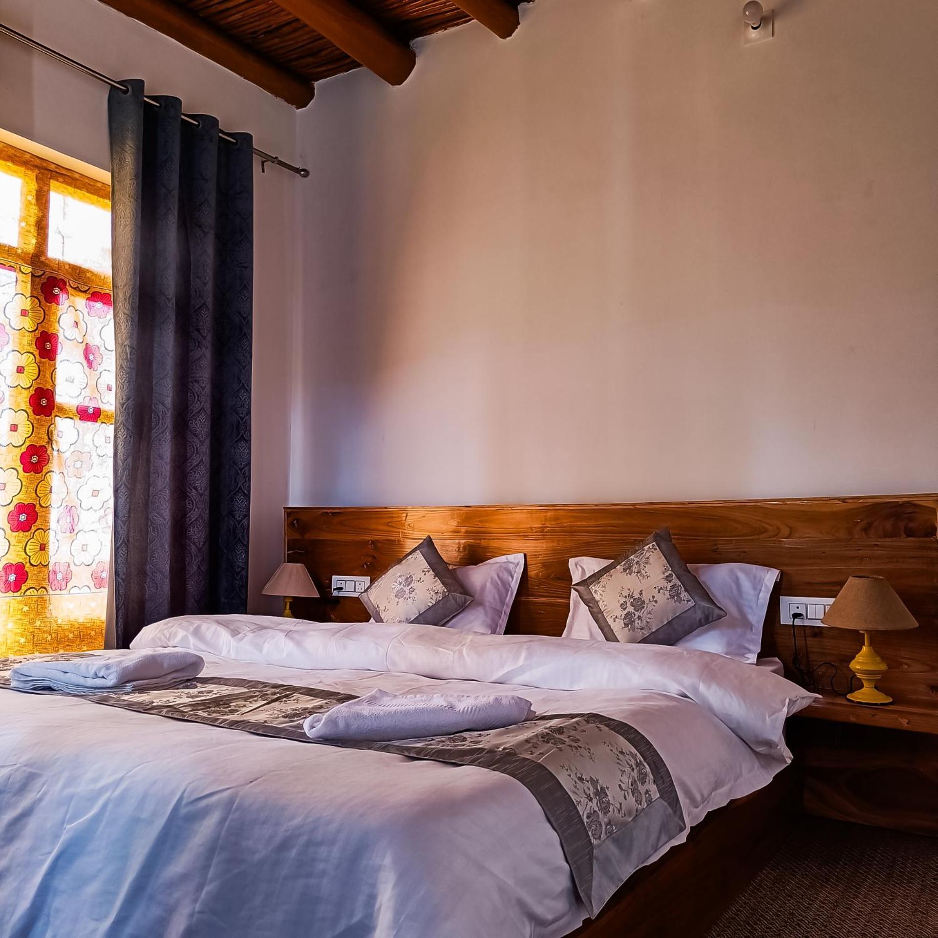 Traveller Nest Hotel Deskit Exterior foto